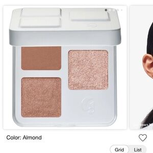 Glossier Almond essential eyeshadow palette